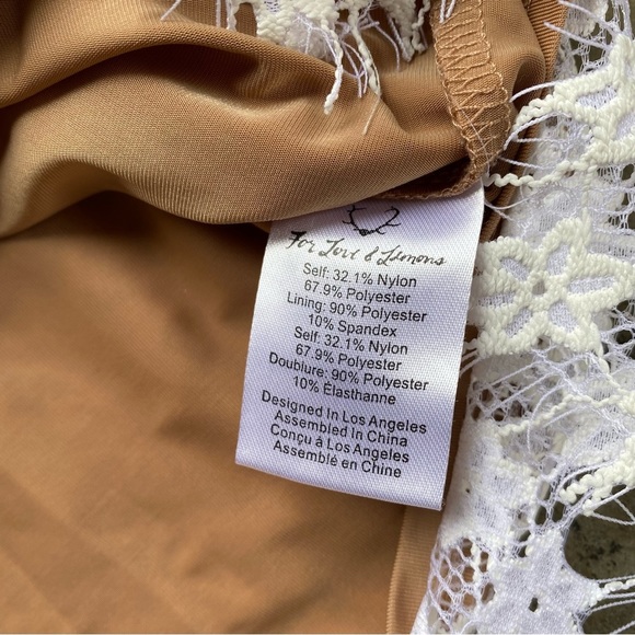 - 𝅺For Love and Lemons Vika White Lace Skirt with Nude Lining - Picture 7 of 12